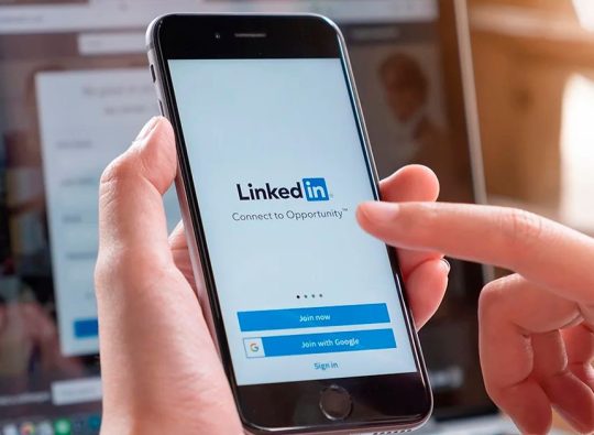 LinkedIn recebe multa bilionária por violação de dados; saiba mais