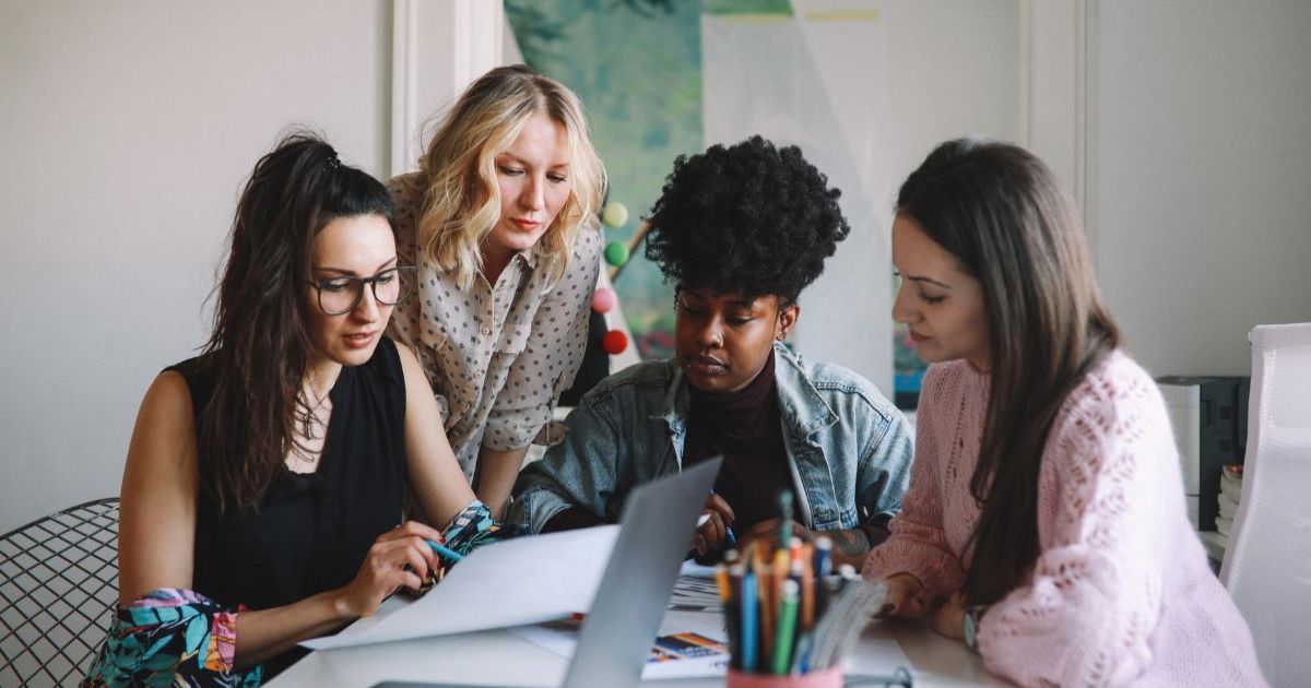 Mulheres lideram estatística de crescimento de empregos formais no Brasil