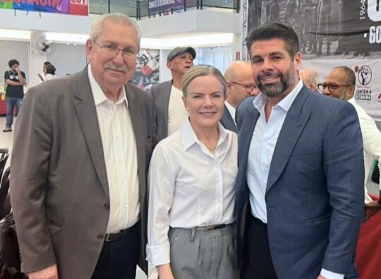 Fenati defende transição tecnológica justa em reunião com governo