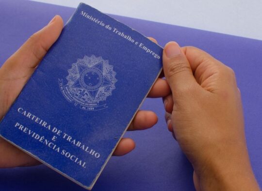Recorde: 39 milhões de brasileiros possuem emprego CLT