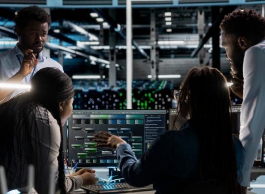 Empresas brasileiras de software temem efeitos indiretos do tarifaço dos EUA
