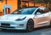 Testes de robotáxi da Tesla começam com acidentes