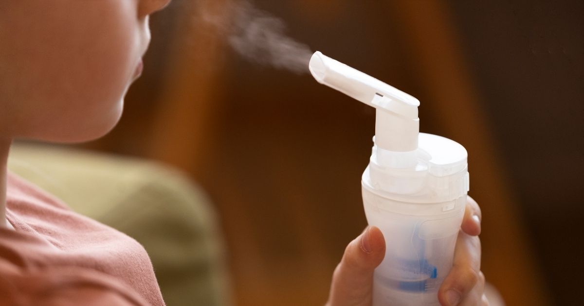 Inalador combinado mudar padrão no tratamento da asma infantil