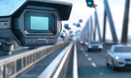 Câmeras com IA identificam infrações em rodovias do Triângulo Mineiro