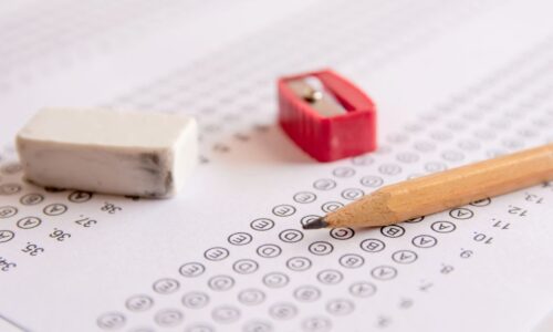 Concurso da Câmara encerra inscrições nesta segunda; salários de até R$ 30 mil