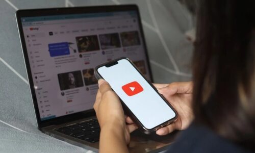 YouTube amplia verificação de idade usando IA e inclui o Brasil no monitoramento