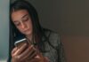 Estudo sobre felicidade aponta efeito negativo das redes sociais nos jovens
