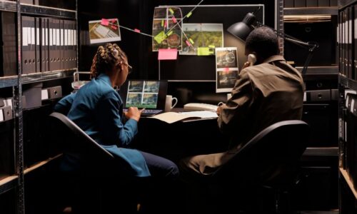 Operação internacional derruba fórum de crimes cibernéticos LeakBase