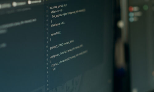 Com revisão de código, IA avança sobre última etapa do desenvolvimento