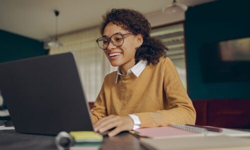 Senado aprova PL que reconhece estágio como experiência profissional