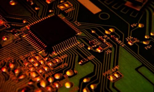 Governo dos EUA bloqueia envio de máquinas a fabricante chinesa de chips