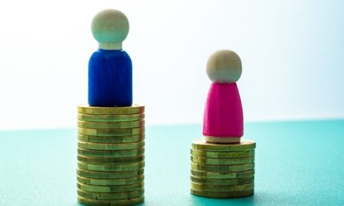 Relatório mostra avanço no emprego entre mulheres, mas estagnação na renda