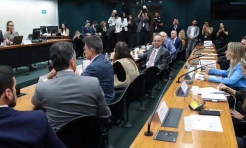 Marco regulatório da IA ganha prioridade na Câmara dos Deputados