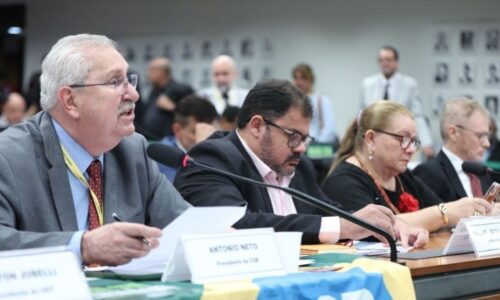 Na Câmara, presidente do Sindpd-SP critica proposta que altera PEC do fim da escala 6×1