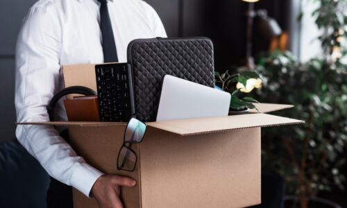 Demissões ligadas à IA não geram retorno financeiro, alerta Gartner