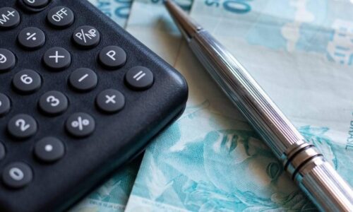 Fraudes digitais usam IR para enganar e pressionar usuários