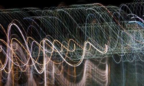 Cientistas confirmam efeito em que a luz parece voltar no tempo