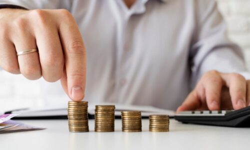 Renda média do brasileiro bate recorde e chega R$ 3.367em 2025