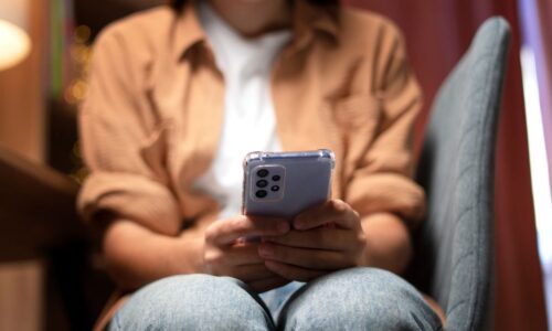 Casos de estelionato mais que dobram desde a popularização da IA