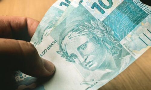 Novo aluguel consignado dispensa fiador e prevê desconto no salário