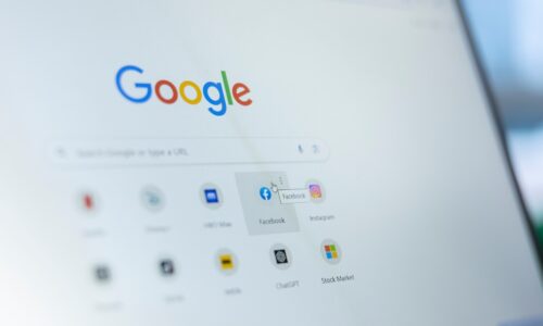 Google corrige mais de mil falhas no Chrome com apoio de inteligência artificial