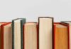 Livros feitos com IA se multiplicam na Amazon e pressionam renda de autores humanos