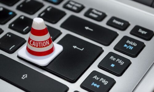 Falhas graves no PHP acendem alerta global para servidores vulneráveis